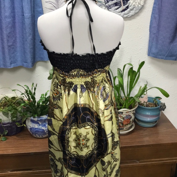 Silky halter dress - Picture 4 of 7